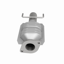 Load image into Gallery viewer, MagnaFlow Direct Fit Catalytic Converter 95-02 Lincoln Continental