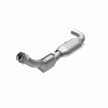 Load image into Gallery viewer, MagnaFlow Direct Fit Catalytic Converter 01-04 Ford F-150 4.2L 2wd