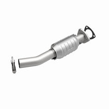 Load image into Gallery viewer, MagnaFlow Direct Fit Catalytic Converter 04-05 Suzuki Forenza 2.0L