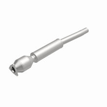 Load image into Gallery viewer, MagnaFlow Direct Fit Catalytic Converter 03-06 VW Phaeton 4.2L PS Rr