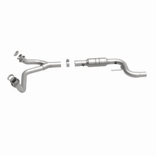 Load image into Gallery viewer, MagnaFlow Direct Fit Catalytic Converter 00-02 Camaro/Firebird 3.8L