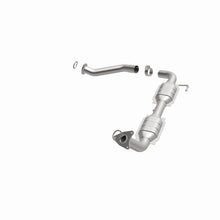 Load image into Gallery viewer, MagnaFlow Direct Fit Catalytic Converter 07-07/08 Toyota Tundra 5.7L Driver Side