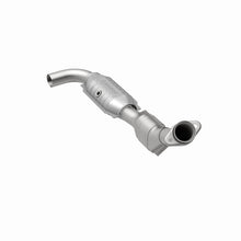 Load image into Gallery viewer, MagnaFlow Direct Fit Catalytic Converter 01 Ford F-150 4.2L