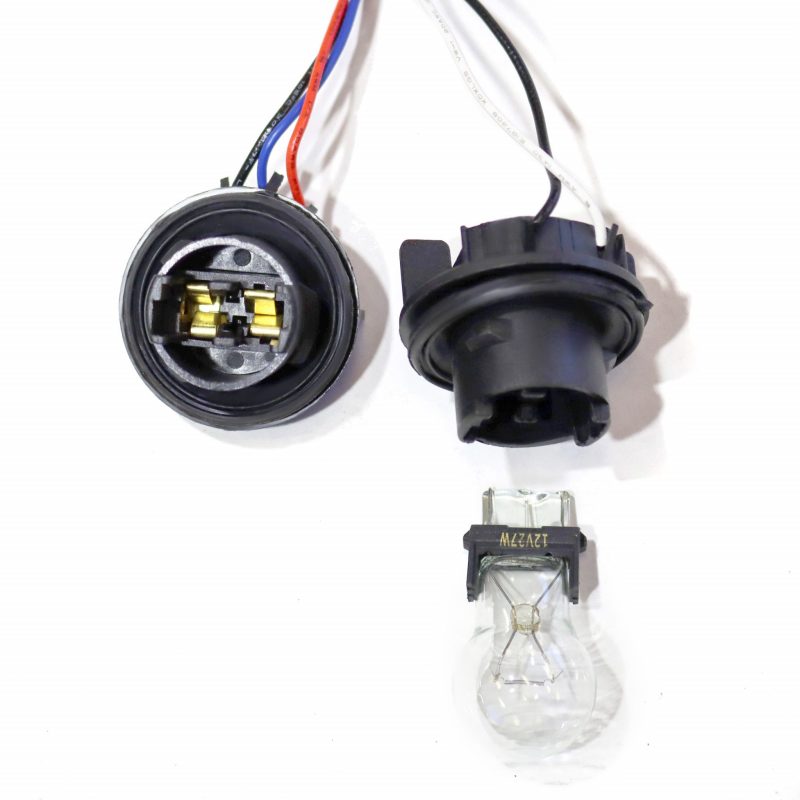 AlphaRex 18-20 Ford F-150 Wiring Adapter OEM to AlphaRex Taillight Converter (Req 18-20 Ford F-150) - GTR Auto