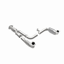 Load image into Gallery viewer, MagnaFlow Direct Fit Catalytic Converter 11-13 Chev Silverado 2500 HD/3500 HD 6.0L