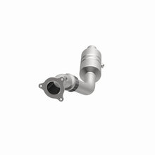 Load image into Gallery viewer, MagnaFlow Direct Fit Catalytic Converter 04-06 Chrysler Pacifica 3.5