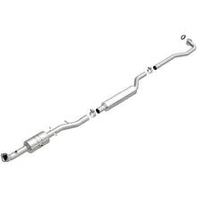 Load image into Gallery viewer, MagnaFlow Direct Fit Catalytic Converter 2008-2009 OUTLANDER 2.4 L Underbody