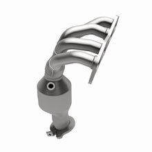 Load image into Gallery viewer, MagnaFlow Direct Fit Catalytic Converter 07 Toyota Highlander 2.4L
