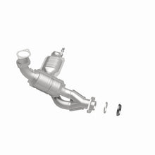 Load image into Gallery viewer, MagnaFlow Direct Fit Catalytic Converter 01-02 Mitsu Montero 3.5L