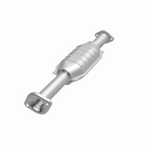 Load image into Gallery viewer, MagnaFlow Direct Fit Catalytic Converter 01-03 Montero Sport rr OEM
