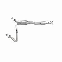 Load image into Gallery viewer, MagnaFlow Direct Fit Catalytic Converter Chevy Astro 00-04 4.3L