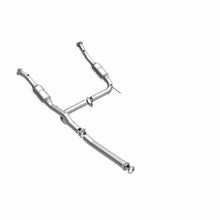 Load image into Gallery viewer, MagnaFlow DF Cat. Conv3/04-05 Ford Explorer 4.0L / 3/04-05 Mercury Mountaineer Y-Pipe Assembly