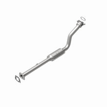 Load image into Gallery viewer, MagnaFlow Direct Fit Catalytic Converter 98-01 GM MidSize 3.1L