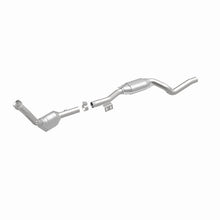 Load image into Gallery viewer, MagnaFlow Direct Fit Catalytic Converter 2003 ML350 3.7L Underbody
