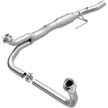 Load image into Gallery viewer, MagnaFlow Direct Fit Catalytic Converter 2002 Dodge Ram 1500 Van 3.9