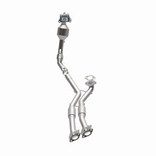 Load image into Gallery viewer, MagnaFlow Direct Fit Catalytic Converter 12-15 Cadillac SRX V6-3.6L (FWD Only)