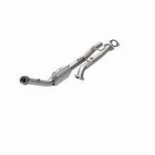 Load image into Gallery viewer, MagnaFlow Direct Fit Catalytic Converter 97-00 Explorer 4.0 Passenger Side