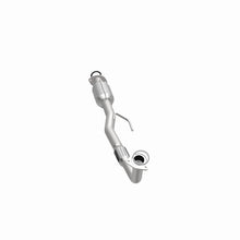 Load image into Gallery viewer, MagnaFlow Direct Fit Catalytic Converter 97-01 Toyota Camry 2.2L