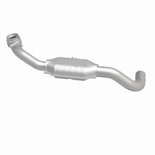 Load image into Gallery viewer, MagnaFlow Direct Fit Catalytic Converter 03-05 Ford Expedition/05-06 Lincoln Navigator 5.4L D/S