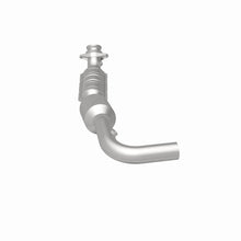 Load image into Gallery viewer, MagnaFlow Direct Fit Catalytic Converter 05-07 Ford E150 4.6L Driver Side