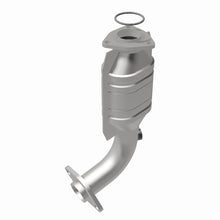 Load image into Gallery viewer, MagnaFlow Direct Fit Catalytic Converter 99-03 Chevy Tracker 2.0L