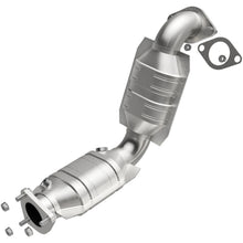 Load image into Gallery viewer, MagnaFlow Direct Fit Catalytic Converter 02-04 Ford Focus L4-2.0L