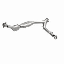 Load image into Gallery viewer, MagnaFlow Direct Fit Catalytic Converter 03 Lincoln Navigator 5.4L