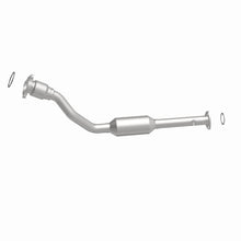 Load image into Gallery viewer, MagnaFlow Direct Fit Catalytic Converter 99-02 GM Alero/Sunfire 2.4L