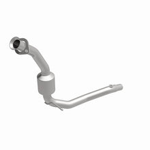 Load image into Gallery viewer, MagnaFlow Direct Fit Catalytic Converter 96-97 Chrysler Concorde 3.5L