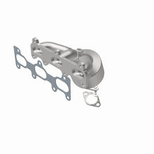 Load image into Gallery viewer, MagnaFlow Direct Fit Catalytic Converter 06 Kia Optima 2.7L