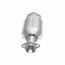 Load image into Gallery viewer, MagnaFlow Direct Fit Catalytic Converter 94-97 Montero 3.5L rear 49S