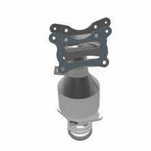 Load image into Gallery viewer, MagnaFlow Direct Fit Catalytic Converter 10-11 Honda CR-V 2.4L
