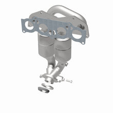 Load image into Gallery viewer, MagnaFlow Direct Fit Catalytic Converter 01-03 Toyota Rav4 2.0L L4