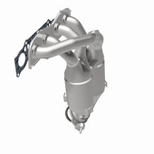 Load image into Gallery viewer, MagnaFlow Direct Fit Catalytic Converter 01-06 Toyota Highlander 2.4L