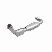 Load image into Gallery viewer, MagnaFlow Direct Fit Catalytic Converter 97-98 Ford Exped 4.6L D/S
