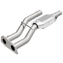 Load image into Gallery viewer, MagnaFlow Direct Fit Catalytic Converter 98 GM Truck 5.7L