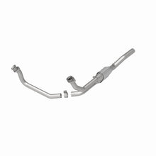 Load image into Gallery viewer, MagnaFlow Direct Fit Catalytic Converter 96-97 Dodge B1500/B2500/B3500 V8 Underbody