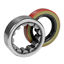 Load image into Gallery viewer, Yukon Gear R1559TV Axle Bearing and Seal Kit / Torringtonbrand / 2.530in OD / 1.620in ID - GTR Auto