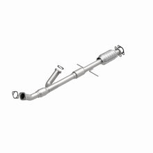 Load image into Gallery viewer, MagnaFlow Direct Fit Catalytic Converter 00-01 Hyundai Sonata 2.5L
