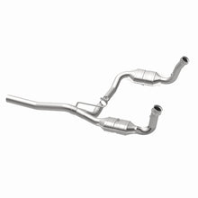 Load image into Gallery viewer, MagnaFlow Direct Fit Catalytic Converter 2009-2012 Dodge Nitro 3.7L Underbody