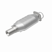 Load image into Gallery viewer, MagnaFlow Direct Fit Catalytic Converter 05-07 Ford Freestyle 3.0L