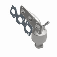 Load image into Gallery viewer, MagnaFlow Direct Fit Catalytic Converter 00-01 Mazda MPV 2.5L Manifold
