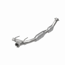 Load image into Gallery viewer, MagnaFlow Direct Fit Catalytic Converter 03-04 Exped 4.6L Passenger Side OEM
