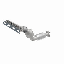 Load image into Gallery viewer, MagnaFlow Direct Fit Catalytic Converter 02-06 Cooper/S manf OEM