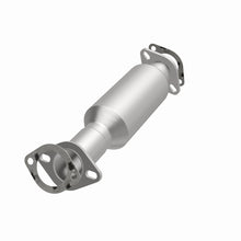 Load image into Gallery viewer, MagnaFlow Direct Fit Catalytic Converter 2006 Kia Optima 2.4L