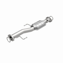 Load image into Gallery viewer, MagnaFlow Direct Fit Catalytic Converter 99-02 4Runner 3.4L rear OEM