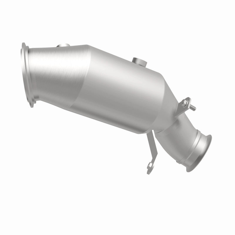 MagnaFlow 2014 BMW 335i GT xDrive 3.0L Underbody Direct Fit EPA Compliant Catalytic Converter - GTR Auto