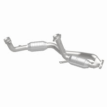 Load image into Gallery viewer, MagnaFlow Direct Fit Catalytic Converter 96-99 Ford Taurus3.0L 50S