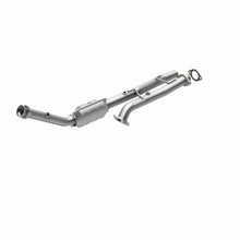 Load image into Gallery viewer, MagnaFlow Direct Fit Catalytic Converter 97-01 Explorer-Mountaineer