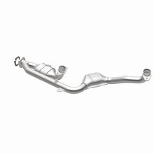 Load image into Gallery viewer, MagnaFlow Direct Fit Catalytic Converter 99-01 Continental 4.6L 50S